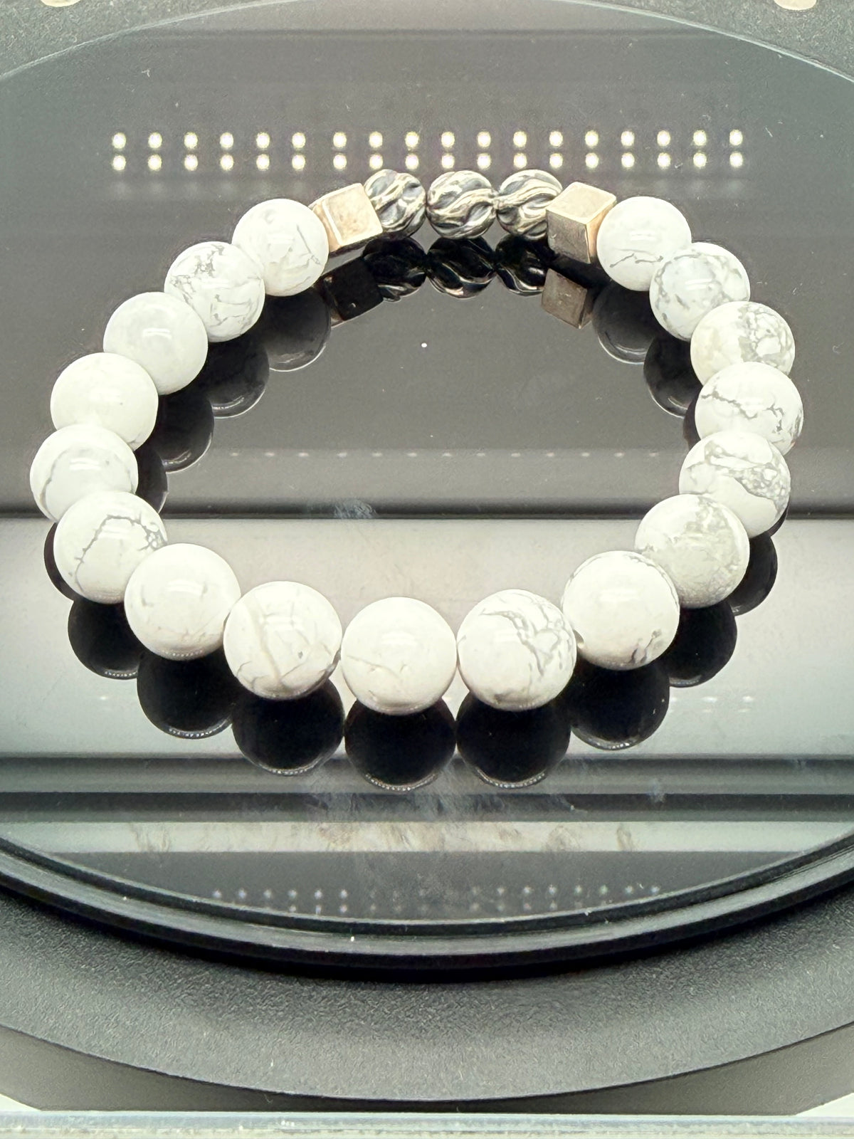 HOWLITE KYBALION